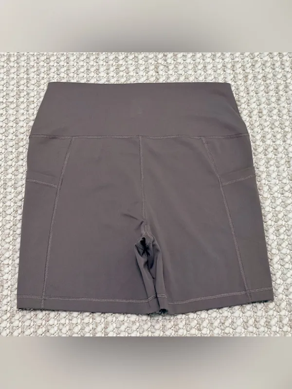 Yogalicious Lux bike shorts size XL - Image 3
