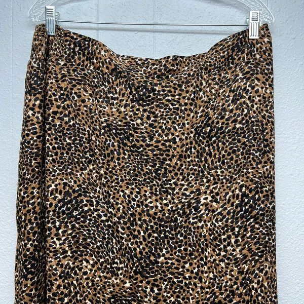 Old Navy Animal Print Pull On Midi Skirt Womens 3X Side Pockets Workwear Casual - Image 3