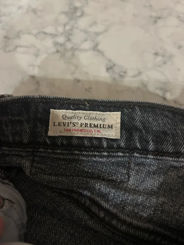 Black Levi’s - Image 6