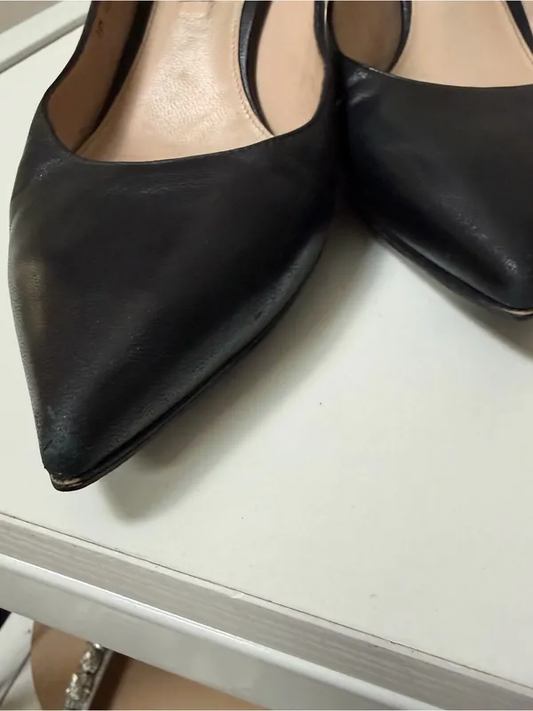 Stuart Weitzman Black Leather Closed Pointed Toe Heels power Pumps 6.5 - Image 8