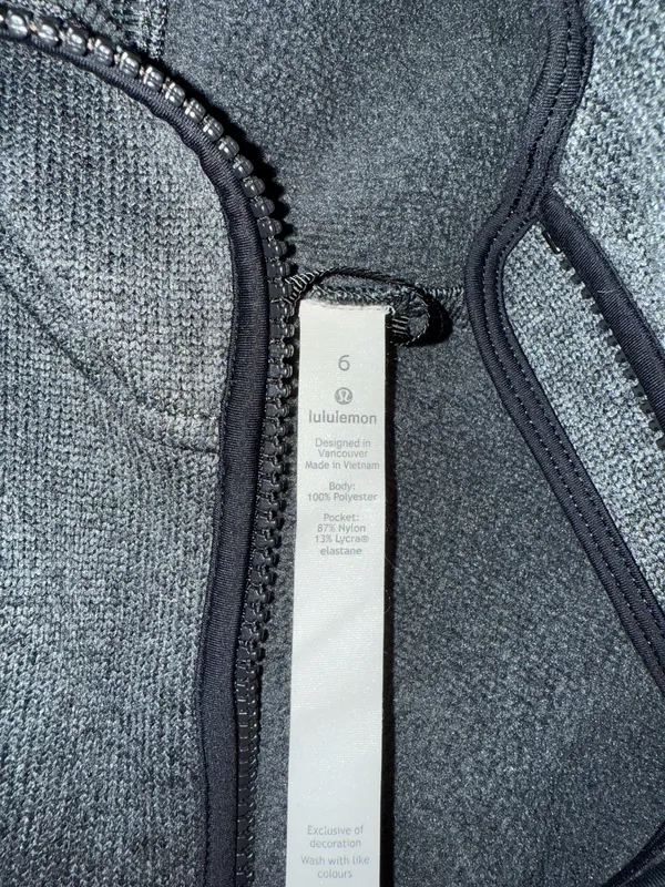 Lululemon Pullover 3/4 Zip with Hood Size 6 - Image 4