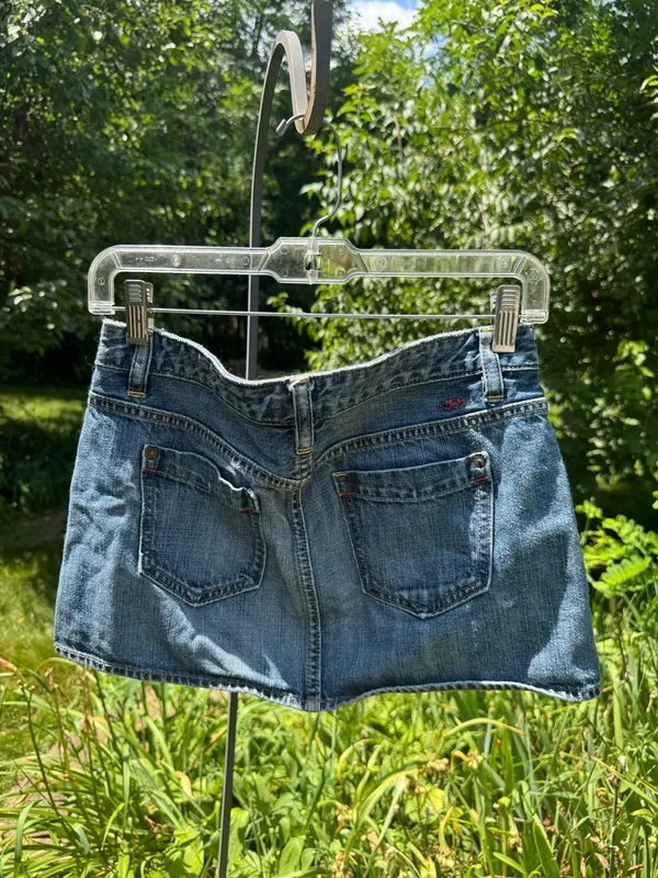 Vintage Gap Mini Denim Skirt - Image 2