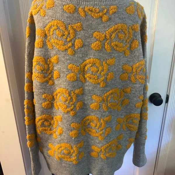 Tribal Sweater Womens Plus Size 2X V-neck Gray Yellow Flowers Cozy Soft Stretch - Image 2