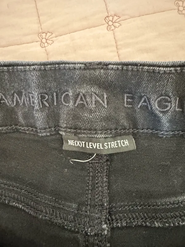 American Eagle Jeans - Image 5