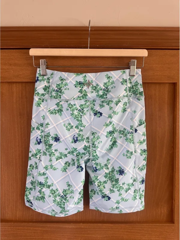 NWT Tuckernuck Light Blue Trellis Compression Biker Shorts 7.5” Women’s Small - Image 6