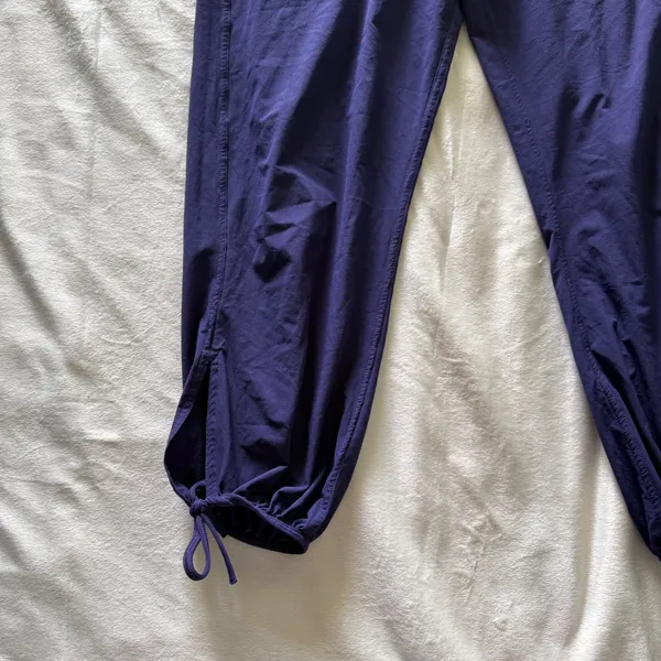 Lululemon Om Pants Purple High Rise Yoga‎ Joggers Adjustable Hem Size 6 - Image 8