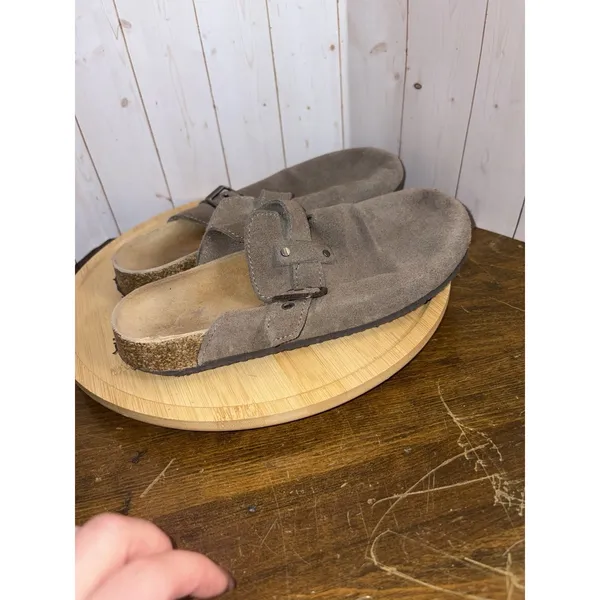 american eagle slip in clogs‎ Buckle Size 7 Suede - Image 6