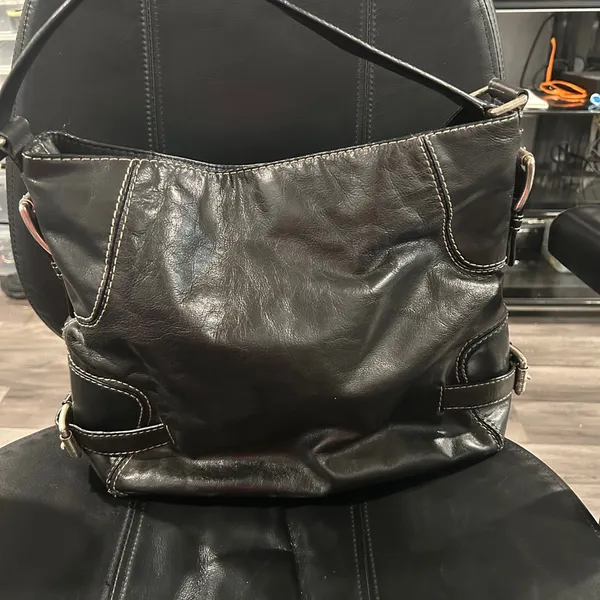 Michael Kors Black  Leather Shoulder Bag - Image 7