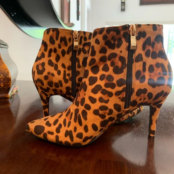 New York & Company Leopard Booties Black Size 8 - Image 8