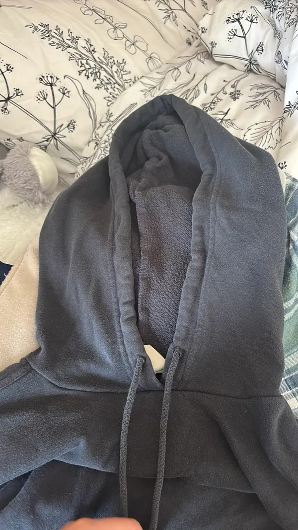 Universal Threads Sweatshirt - Image 2