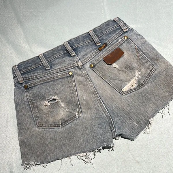 Vintage style wrangler‎ cut off denim shorts medium wash - Image 7