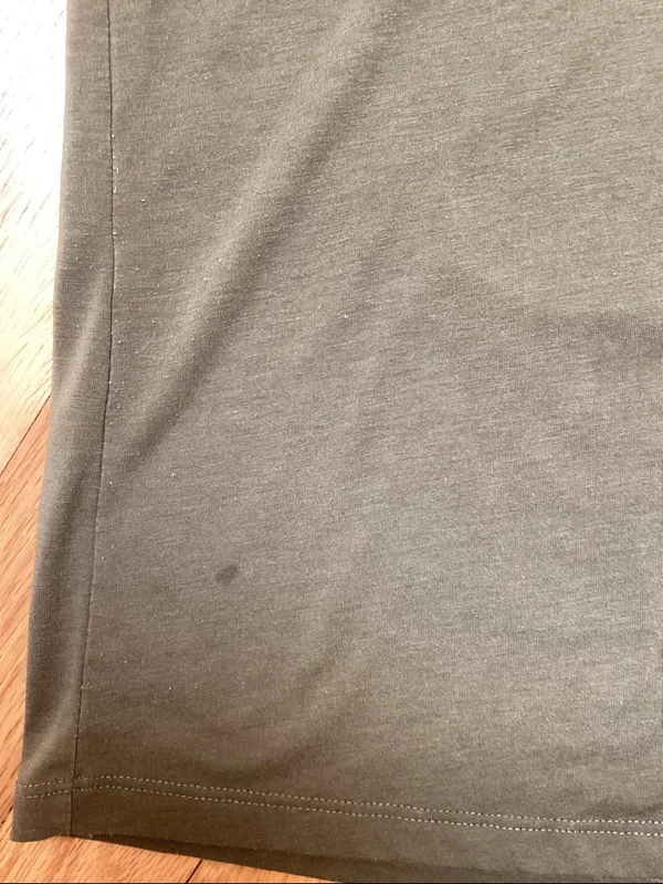 Toad & Co Swiftly Pocket Tee V-neck Size medium - Image 12