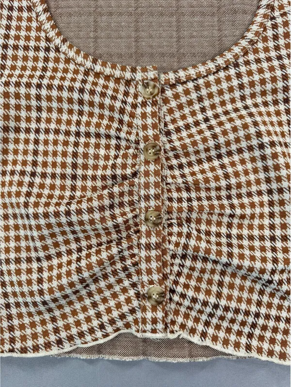 Altar'd State Brown and White Houndstooth Long Sleeve Button-Up Crop Top Medium - Image 2