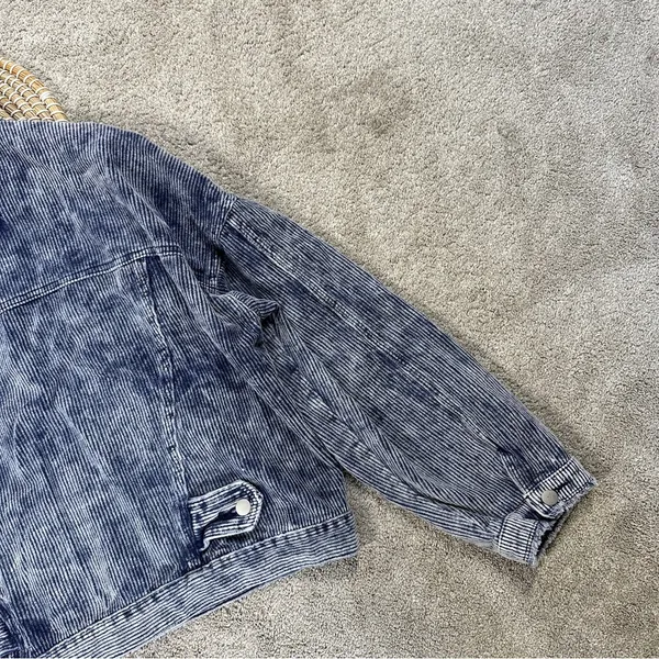 POL Women’s Corduroy Denim Button Down Trucker Jacket in Vintage Wash Blue M - Image 12