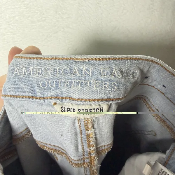 American Eagle Jegging Crop Light Wash Distressed Women's size 4 Regular - Image 12