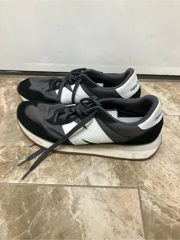 New Balance Black, White & Gray Retro Low-Top 237 Sneakers - Image 6
