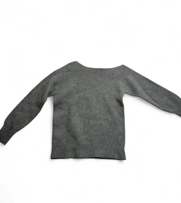 Theory gray sweater in size S #theory #knitwear - Image 2