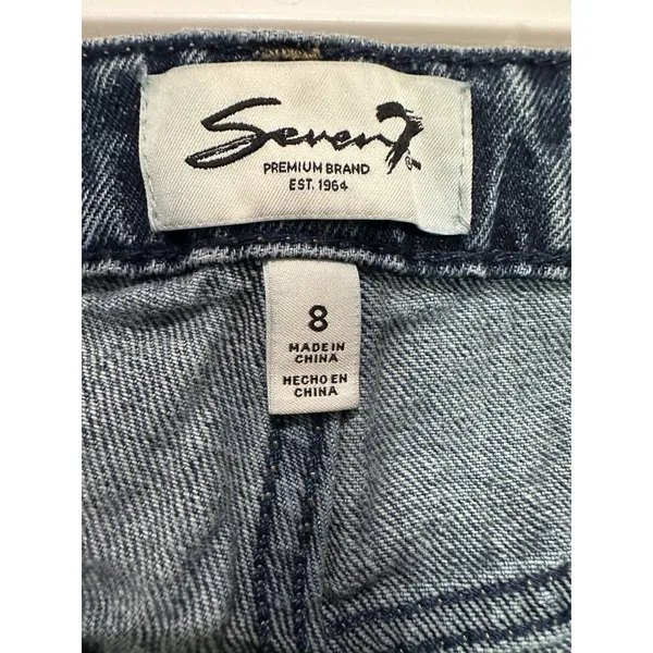 Seven7 Gusset High Waist Ankle Barrel Jeans in a medium-blue wash Size 8 - Image 4