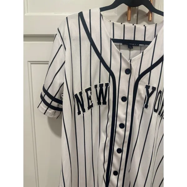 Harper Ivy New York Baseball Jersey Top White Black Pinstripe Size L casual - Image 2