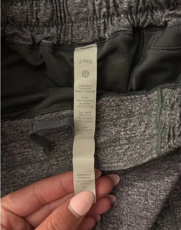 Grey Lululemon Shorts Hotty Hot 2.5" - Image 3