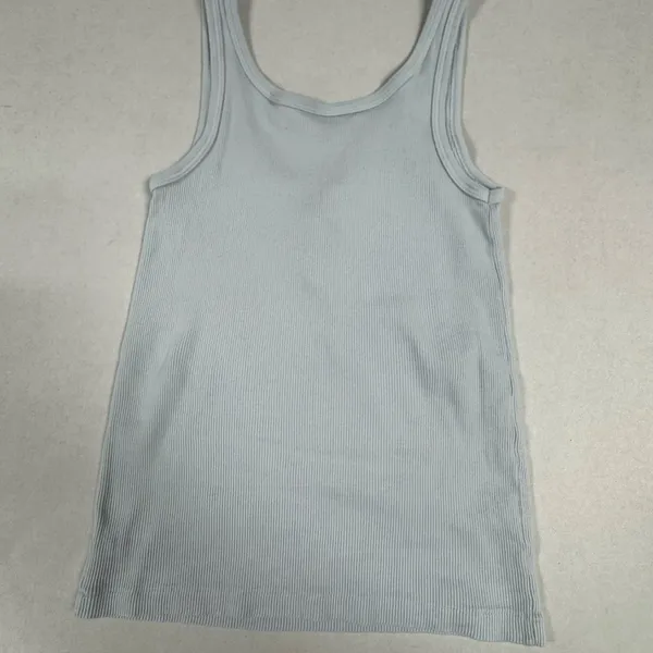Brandi‎ Melville - Dalis - light blue tank - One size. - Image 10