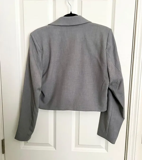 Abercrombie NEW Cropped Suiting Jacket Gray - Image 2