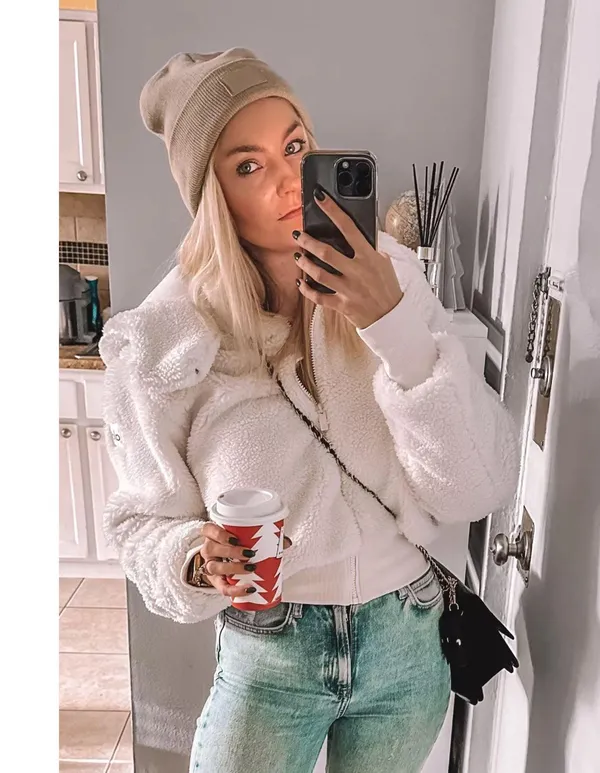 Alo Foxy Sherpa Jacket Ivory S - Image 11