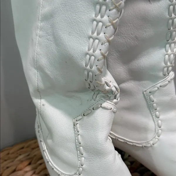 Billini White Heeled Boots Size 9 - Image 6