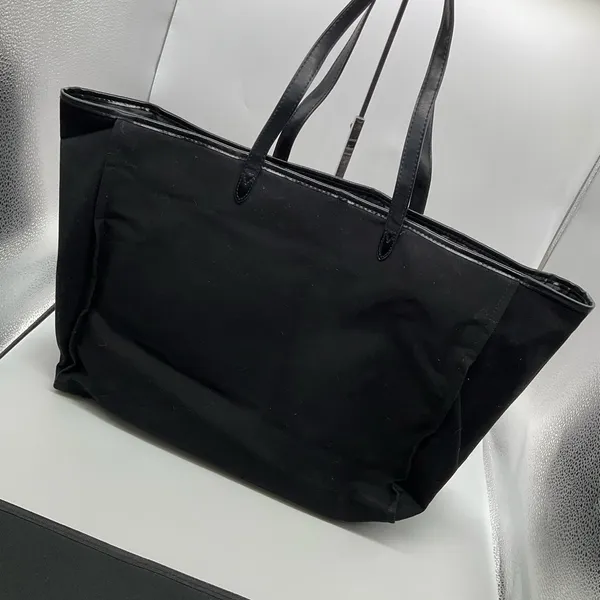 Nwt Victorias Secret Sequins Tote‎ - Image 4