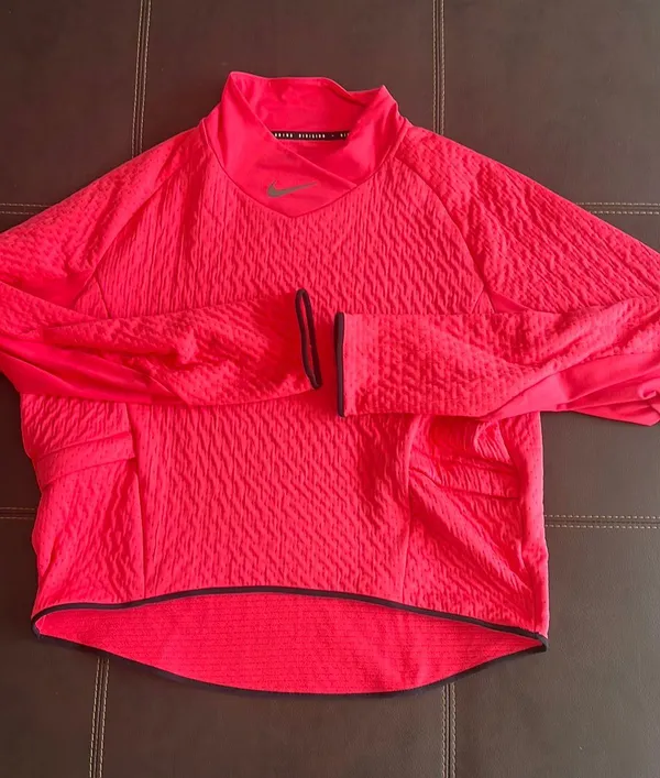 Nike Training Therma-Fit Pullover  - Image 5
