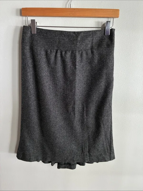 United Colors of Benetton Wool Silk Herringbone Pleated Skirt Size 38 - Image 2