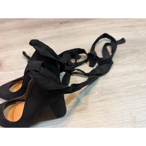Wild Diva Lounge Black Lace-Up Block Heel Pumps Women's Size 6.5 - Image 7