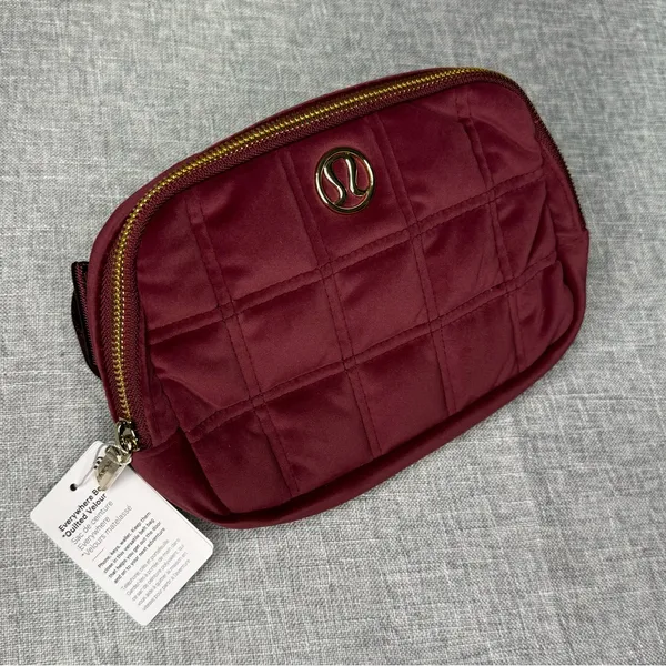 Lululemon Everywhere Belt Bag Quilted Velour Wine Berry Velvet Crossbody Bag NWT - Image 8