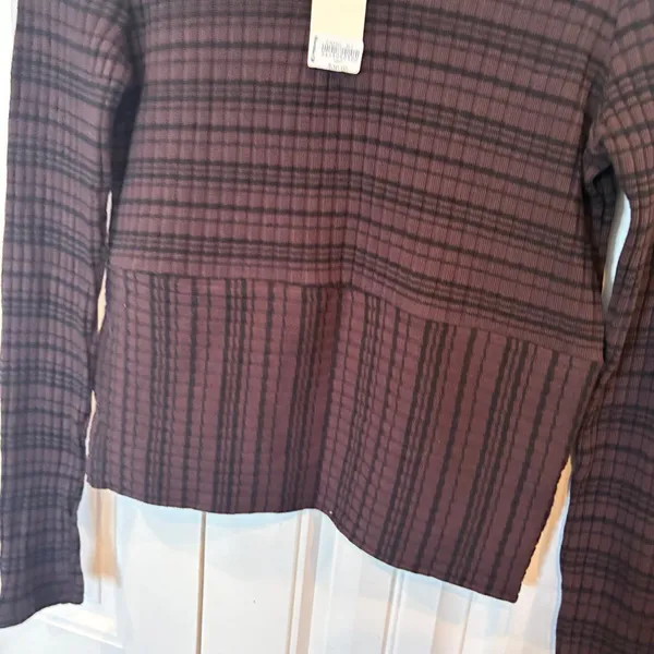 Gilded Intent Brown And Black Stripe Top Size‎ Large - Image 4