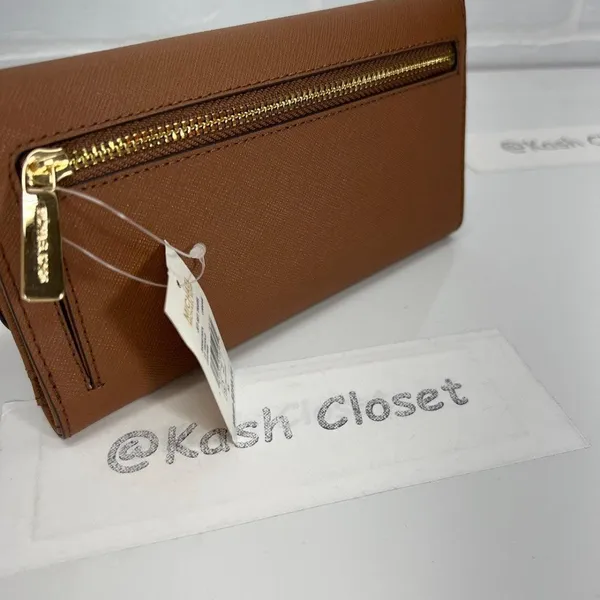 Michael Kors Luggage Jet Set Travel Trifold Wallet - Image 2