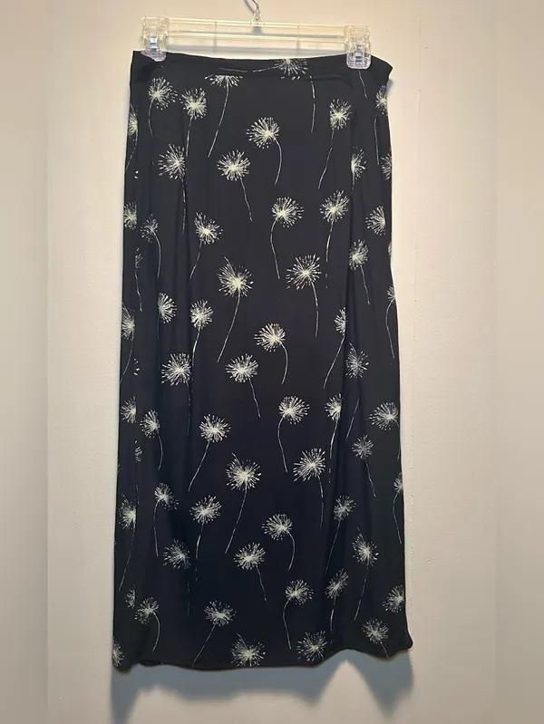 Ann Taylor LOFT Black Dandelion Print Wrap Style Skirt Size 10 - Image 2