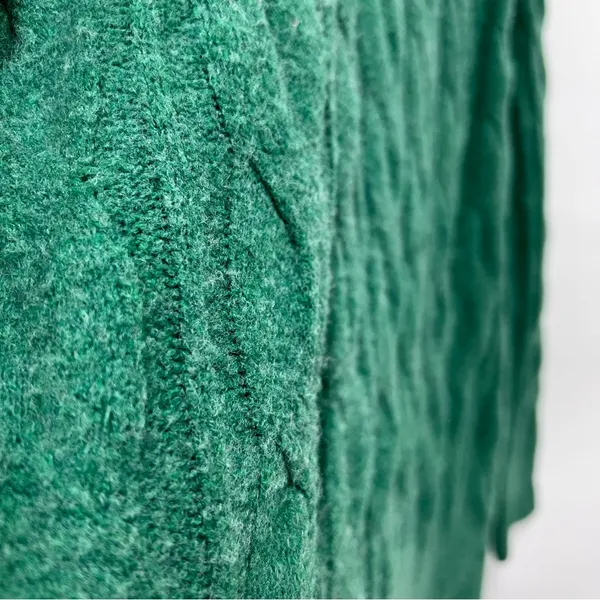 Aerie oversized green cable Knit Sweater size L - Image 13