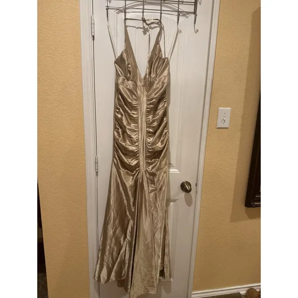 Jessica McClintock Gold Halter Evening Gown Dress Size 8 Ruched Wedding - Image 4