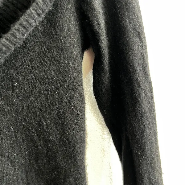 Banana Republic Merino Wool Sweater Black Classic Soft Luxe Quiet Luxury‎ Small - Image 5