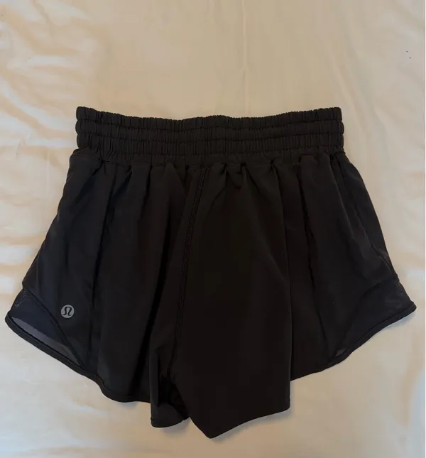 Hotty Hot Low-Rise Lined Shorts Lululemon 2.5" - Image 3
