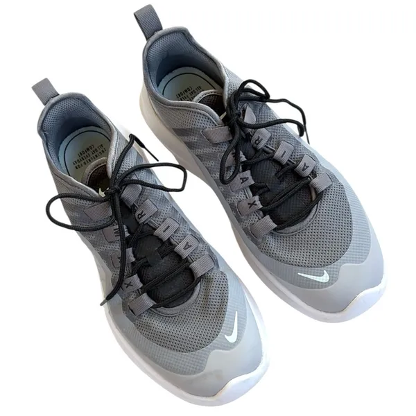 EUC Nike Air Max Axis Running Shoes Grey Size 8.5 - Image 2