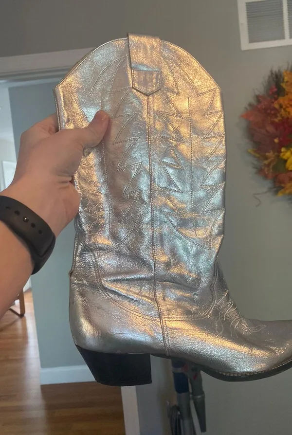 Cow Girl Boots Size 8 - Image 2