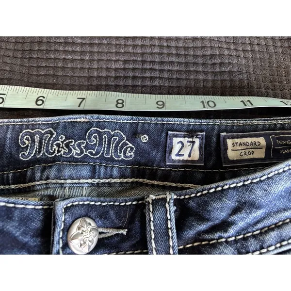 Miss Me Crop Denim Jeans Sequins/Embroidered/Gems Logo‎ Size 27 Western/Boho - Image 5