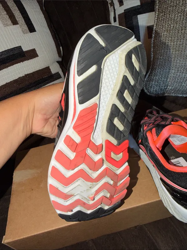 Saucony Women's Black & Coral Athletic Running Sneakers - Image 6