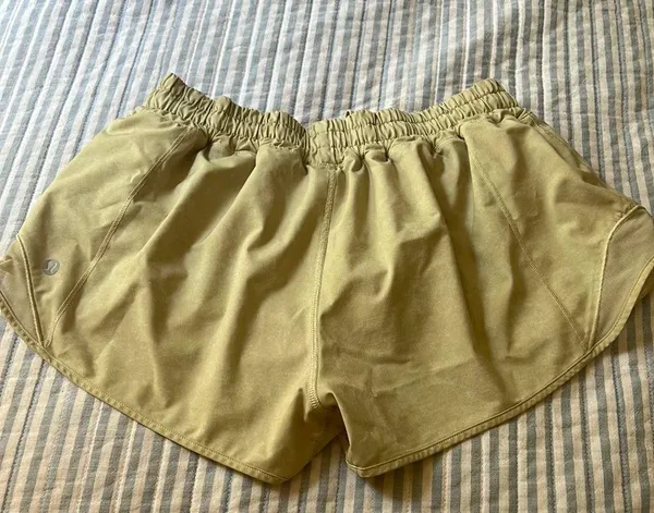 Lululemon Hotty Hot Shorts - Image 3