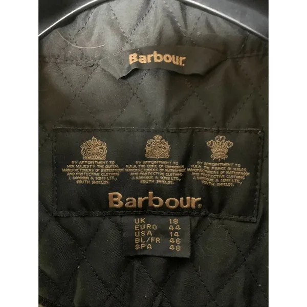 Barbour Lightweight Quilt Gilet Vest black women's size 14 - Image 3