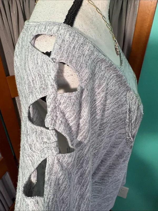 Miss Me Grey Short Sleeve Embellished Boho Tee - Image 5