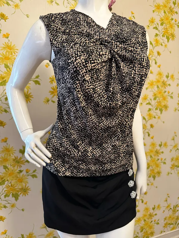 Ann Taylor twist front blouse size S - Image 6