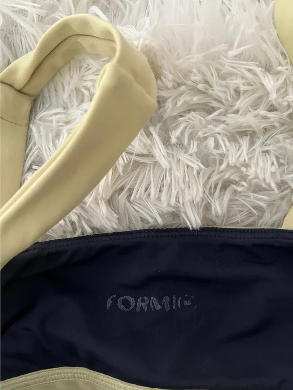 Form sports bra Blue Size M - Image 4