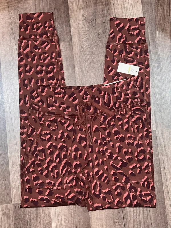 Aerie XL OFFLINE By Jacquard Peak Legging BNWTS $54.95 - Image 5